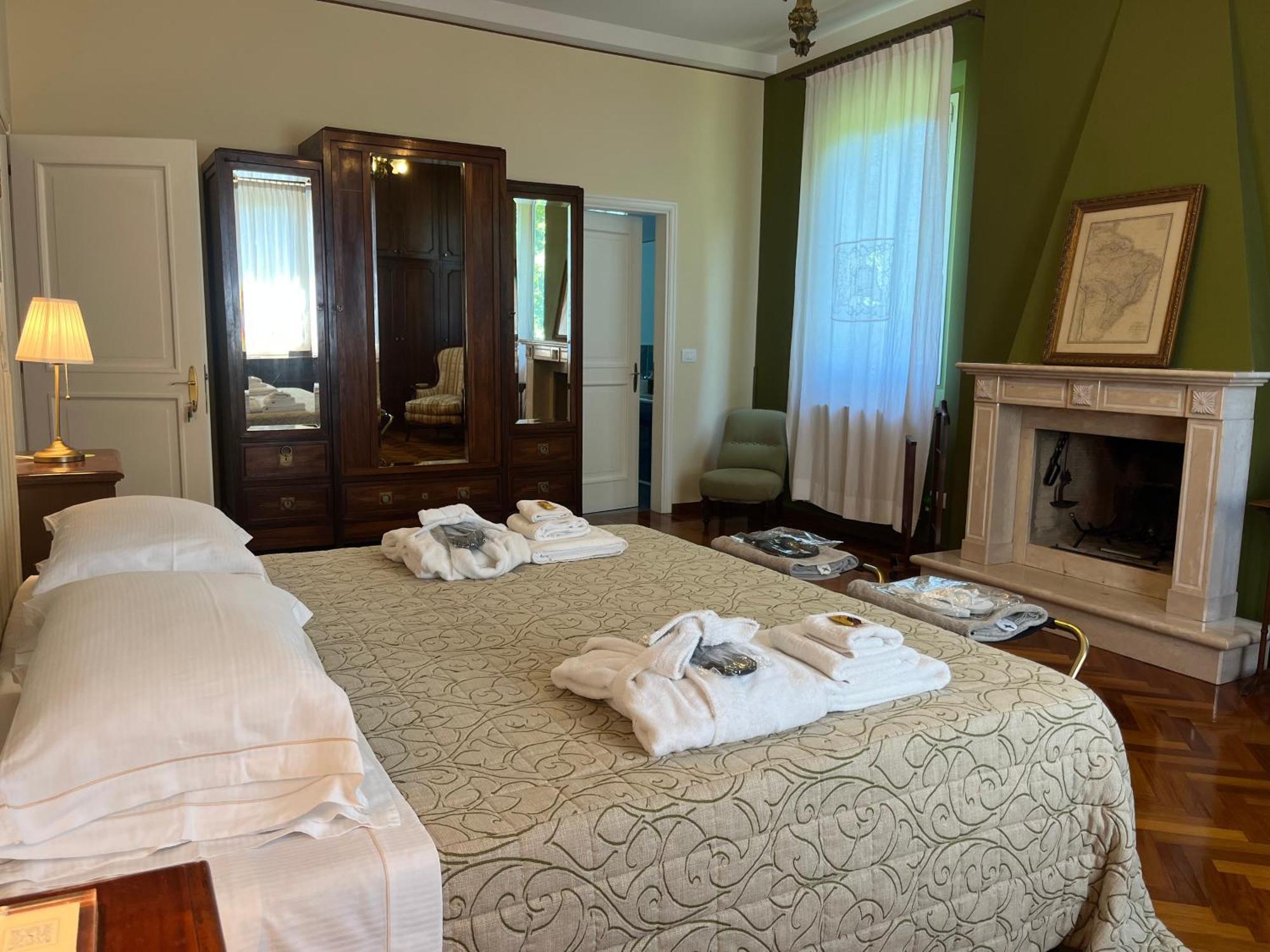Casino Di Pragatto Bed & Breakfast Crespellano Exterior photo